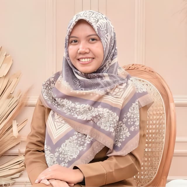 Ella Wulandari